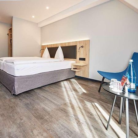 Hotel Zum Roten Baeren Freiburg Chambre photo
